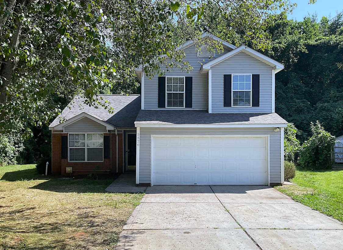 Charlotte House: 5527 Black Fox Ct