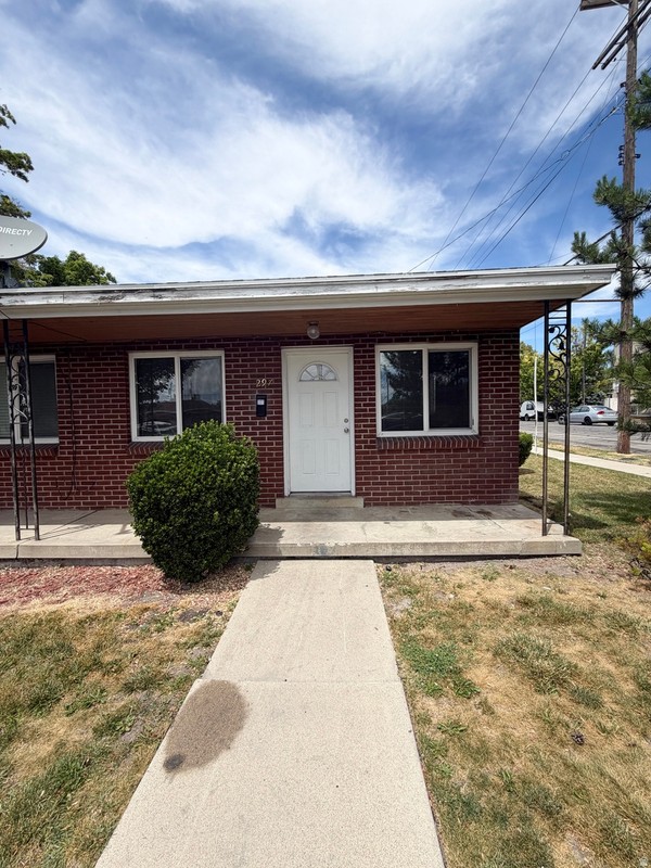 Salt Lake City Condo: 297 E Welby Ave