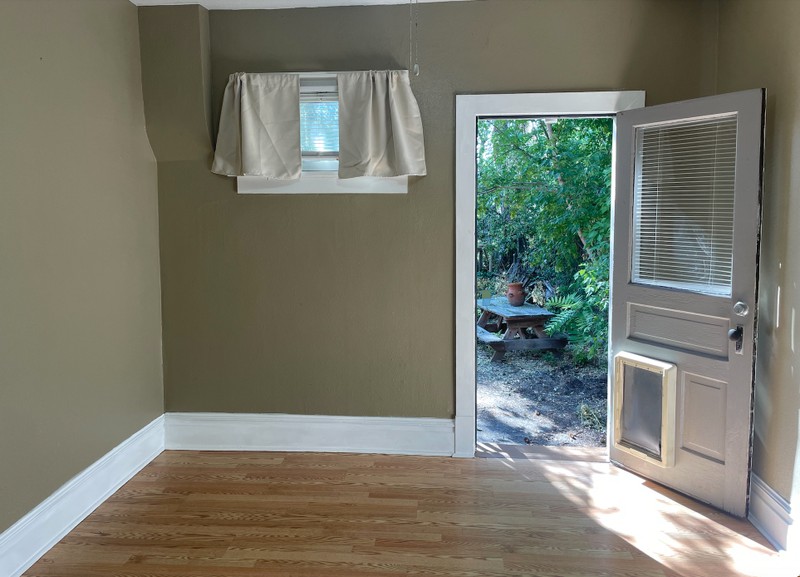 Salt Lake City Single Room: 265 N 600 W