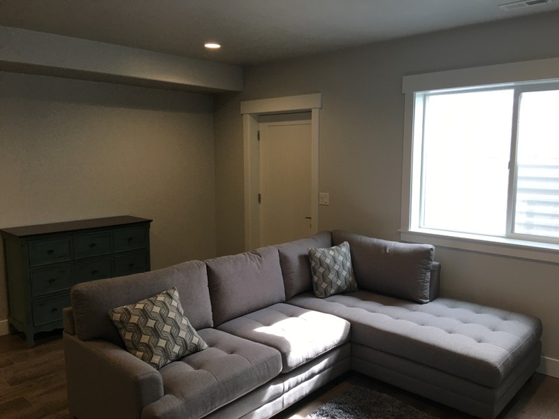 Saratoga Springs Multiplex: 1593 S Sage View Ct