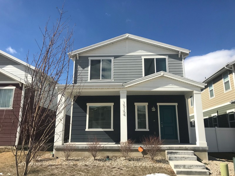 Bluffdale House: 15154 S Battle Dr