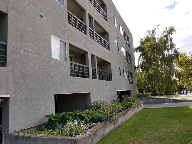 Salt Lake City Condo: 207 S 600 E