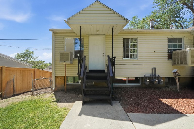Salt Lake City Townhome: 2336 E Heritage Way