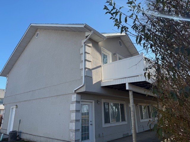 Logan Condo: 6 Fairway Ln