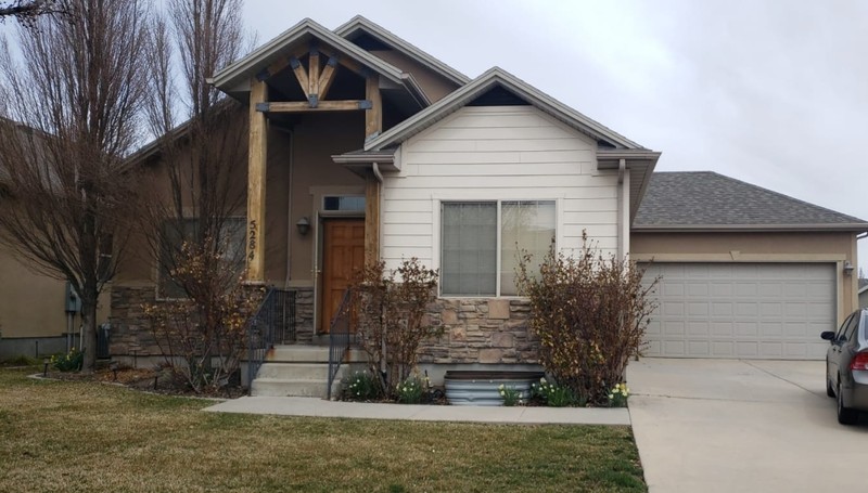 West Jordan House: 5284 W Ranches Loop Rd