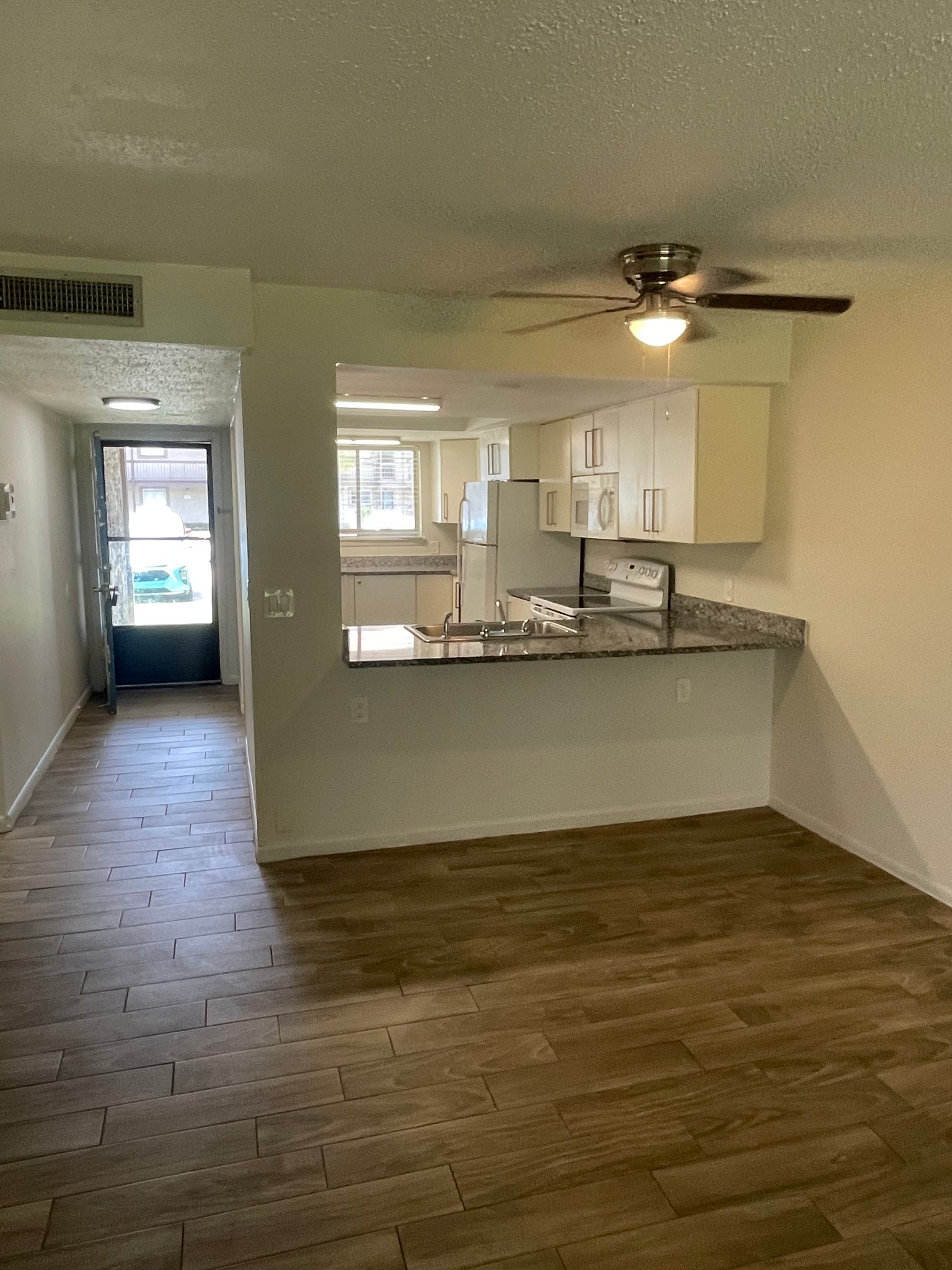 Tampa Condo: 6308 Newtown Circle,Unit 8A3