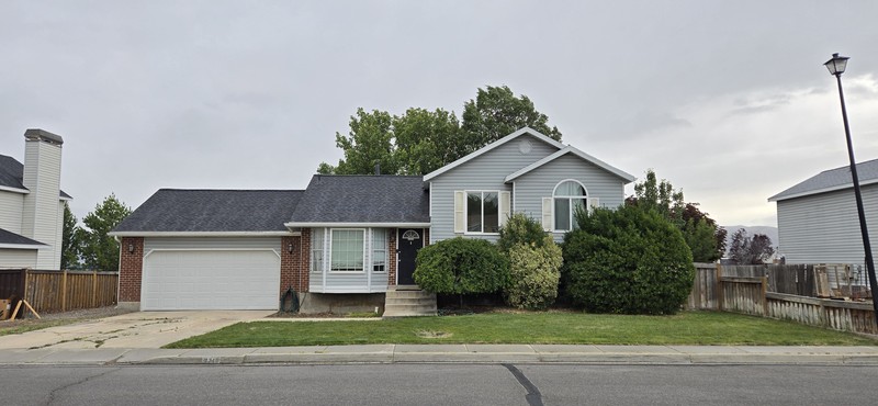 Lehi House: 2343 N Sunset Dr