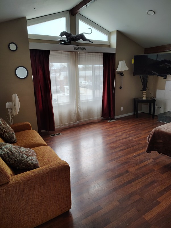 Salt Lake City Single Room: 1960 W Zachary Dr