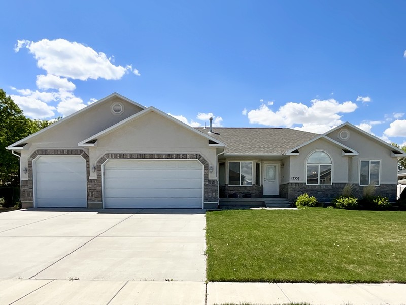 Herriman House: 13538 S Belmont Park Ave