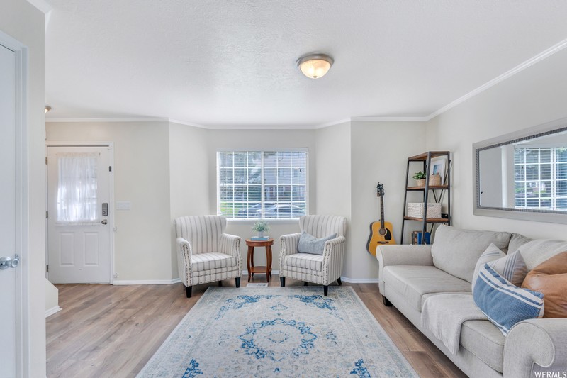 Provo Townhome: 1098 S 1000 E