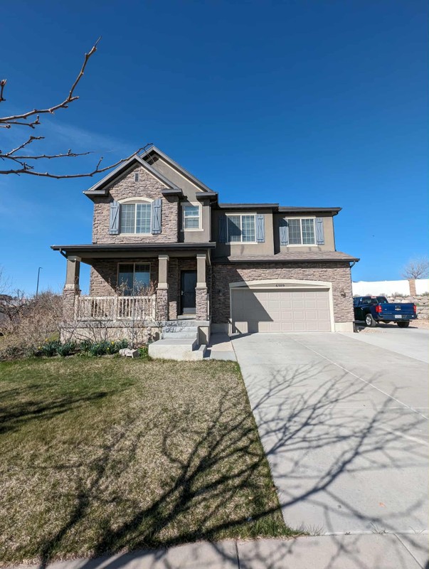 West Jordan Multiplex: 6389 W Elbow River Cir