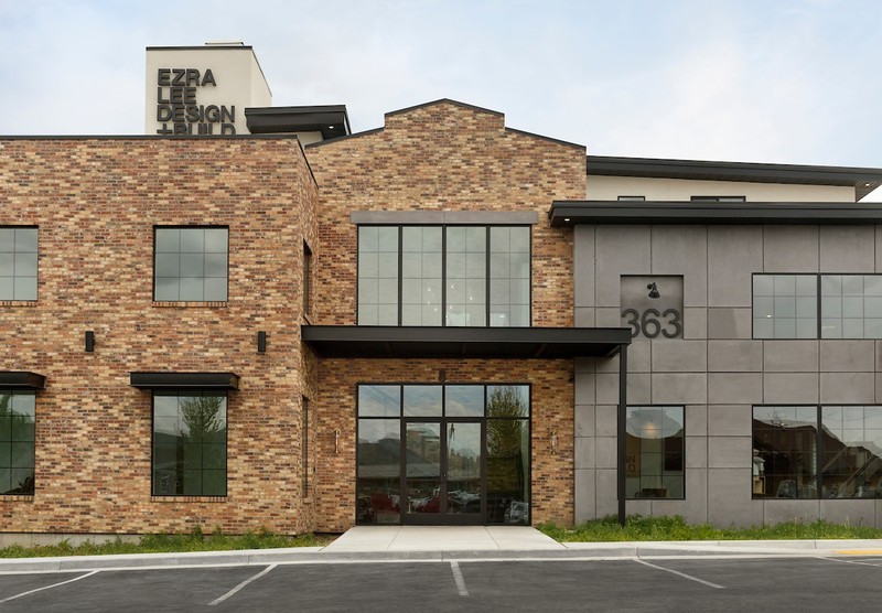 Alpine Apartment: 363 S Main St
