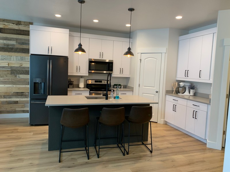Vineyard Townhome: 271 W 590 N