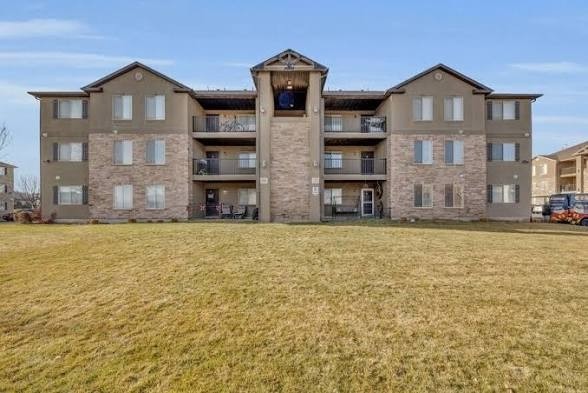 Eagle Mountain Condo: 3585 E Rock Creek Rd