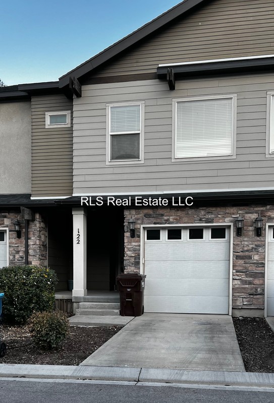 Pleasant Grove Single Room: 122 S 1800 W