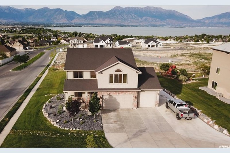 Saratoga Springs Multiplex: 1486 S Sage View Ct