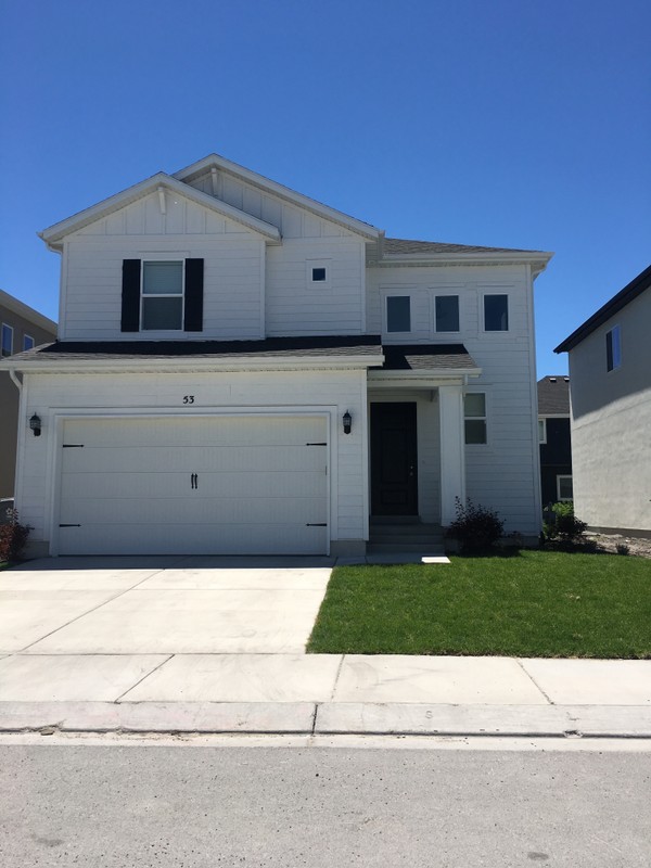 Vineyard House: 53 W 510 N