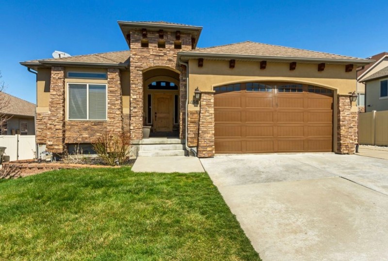 South Jordan Multiplex: 498 W Aspen Peak Dr