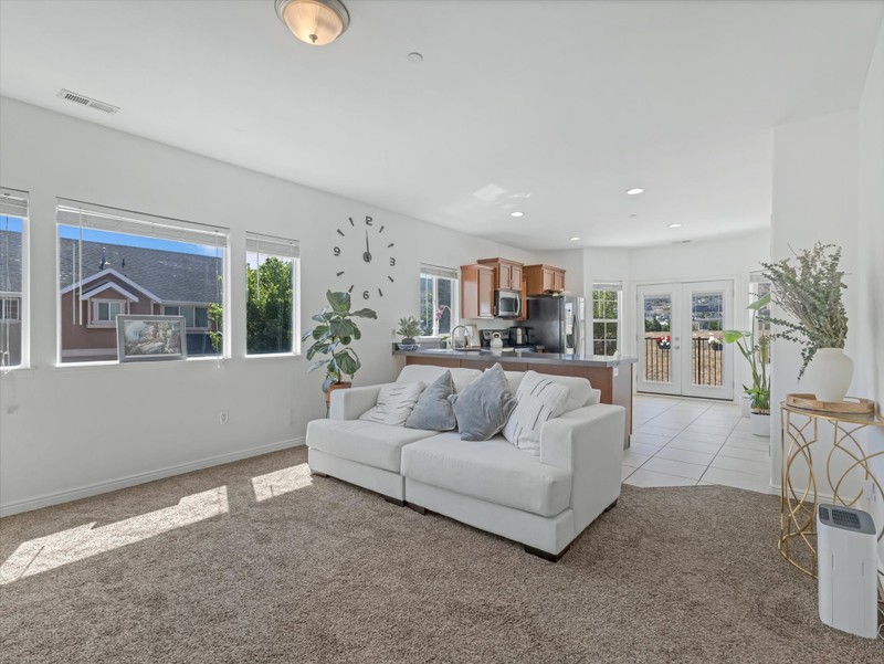 Draper Condo: 114 E Bella Monte Dr