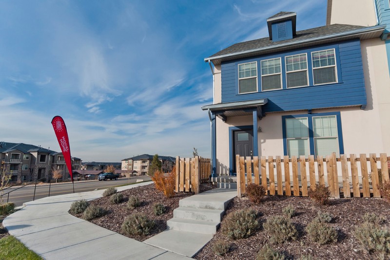 Midvale Townhome: 869 W Pantani Ct