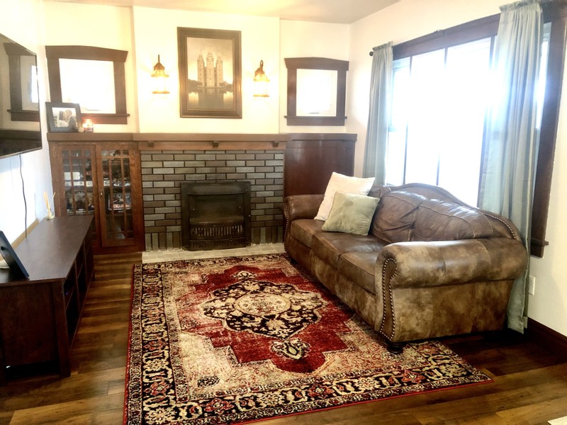 Provo House: 471 E 300 S