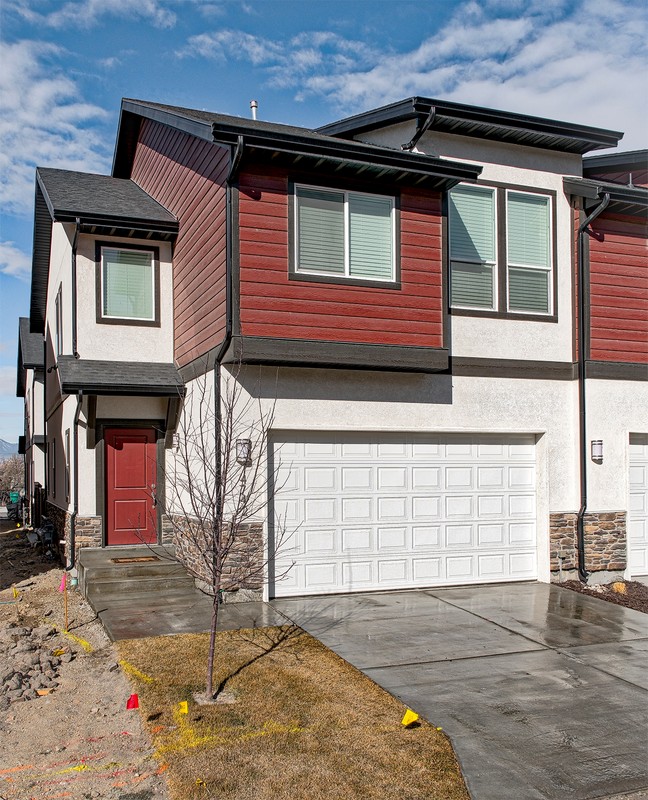 Bluffdale Townhome: 14742 S Nob Ln