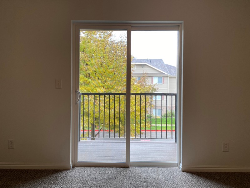 Eagle Mountain Condo: 3445 E Ridge Route Rd
