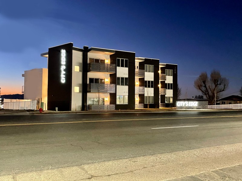 North Salt Lake Apartment: 200 S Highway 89
