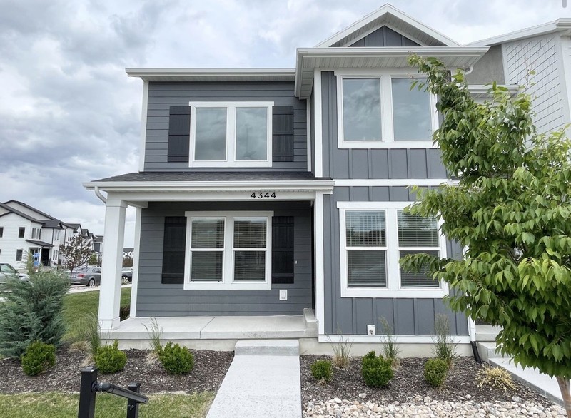 Herriman Townhome: 4344 W Rex Peak Way