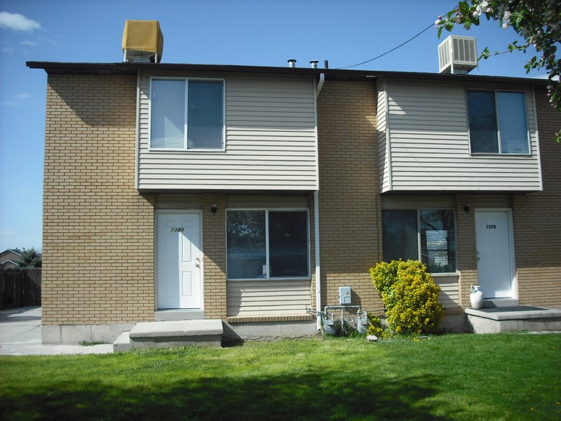 Salt Lake City Townhome: 1380 W 6235 S