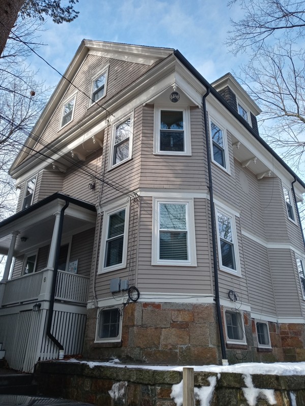 Jamaica Plain Apartment: 6 Adelaide Ter