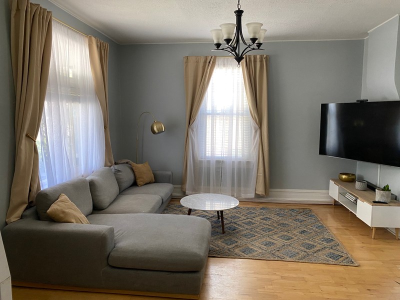 Provo House: 226 E 400 S