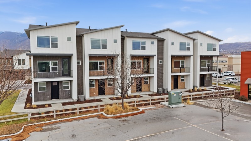 Draper Townhome: 628 E 12225 S