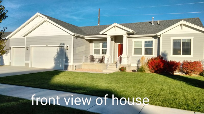 Mapleton Single Room: 403 S Doubleday St