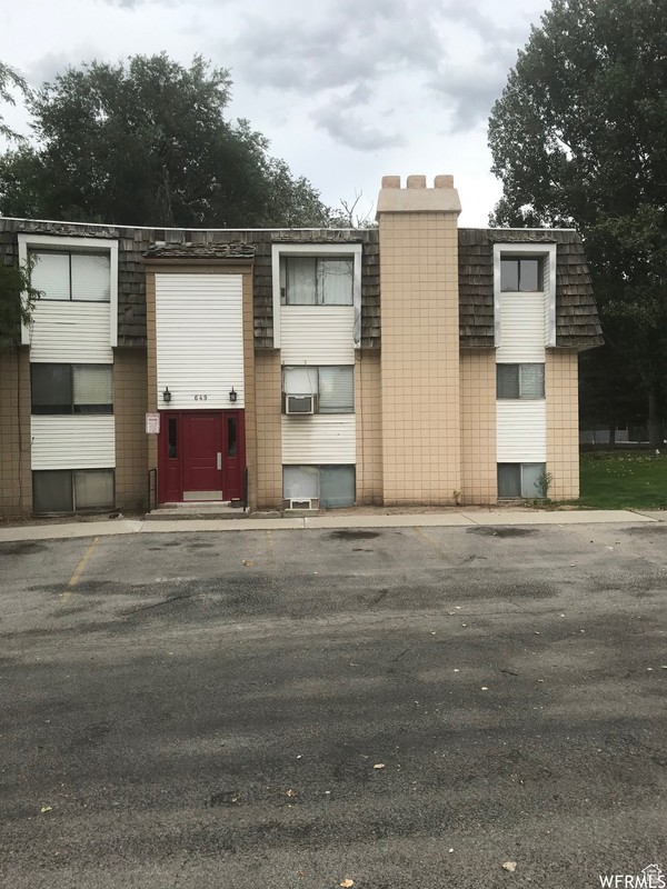 Springville Condo: 649 Swenson Ave