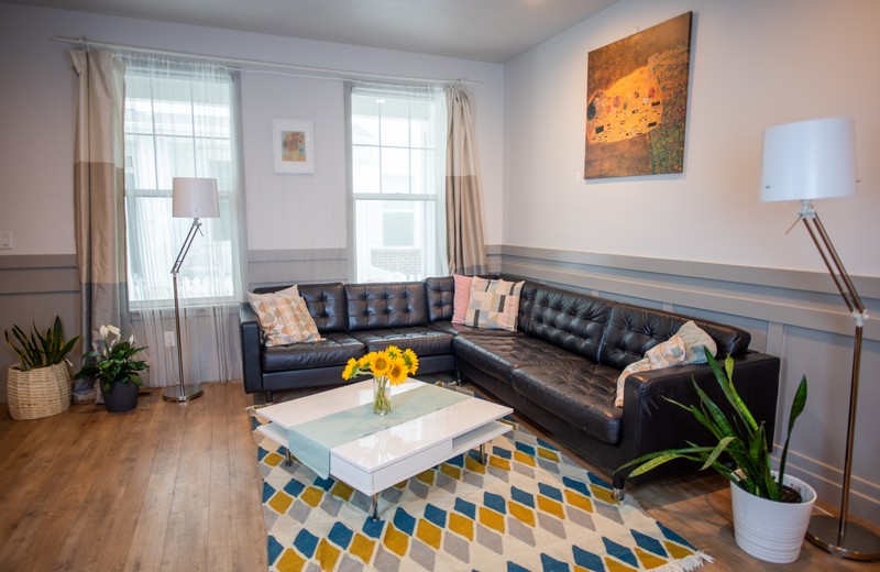 North Salt Lake Townhome: 250 E Ellen Ln