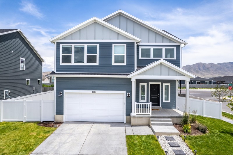 Eagle Mountain House: 5154 N Folkstone Dr
