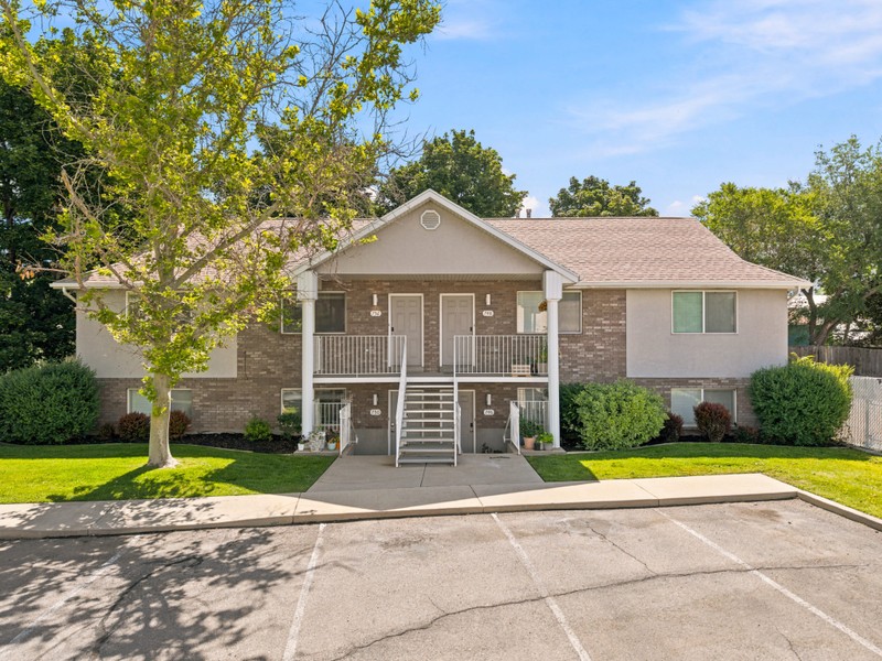 Orem Apartment: 752 N 1060 W