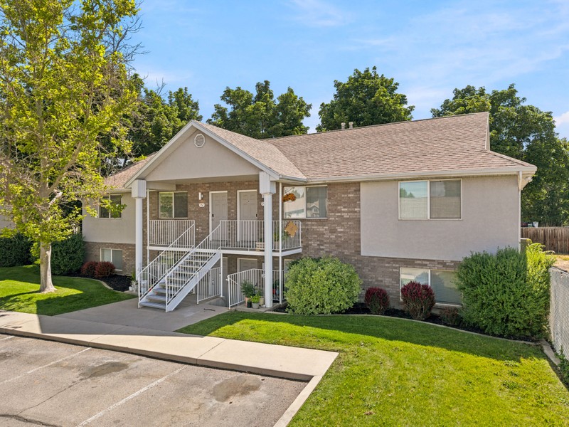 Orem Apartment: 756 N 1060 W