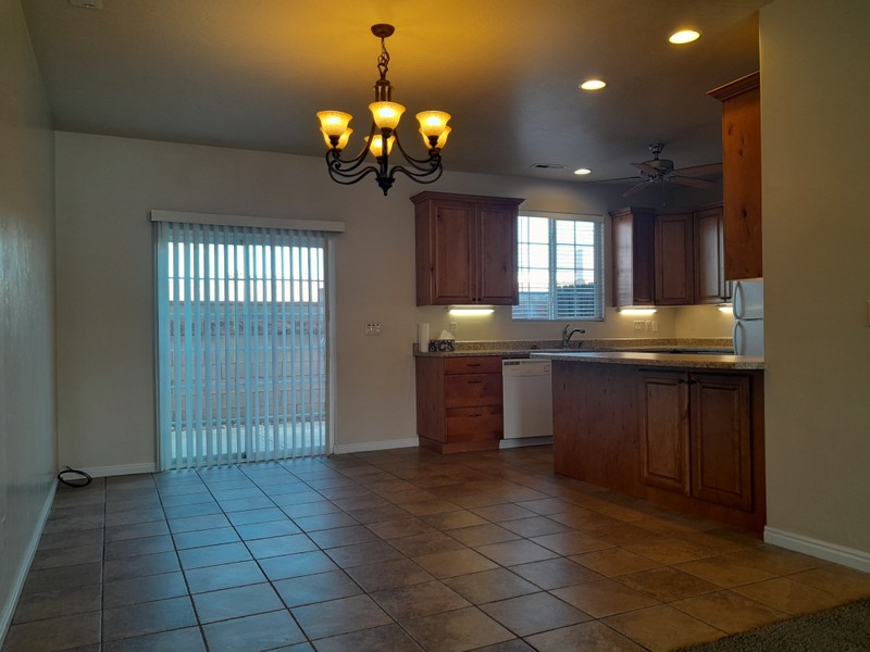 Saint George Townhome: 1033 E 500 S