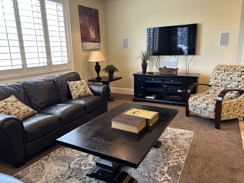 Provo Condo: 5198 N University Ave
