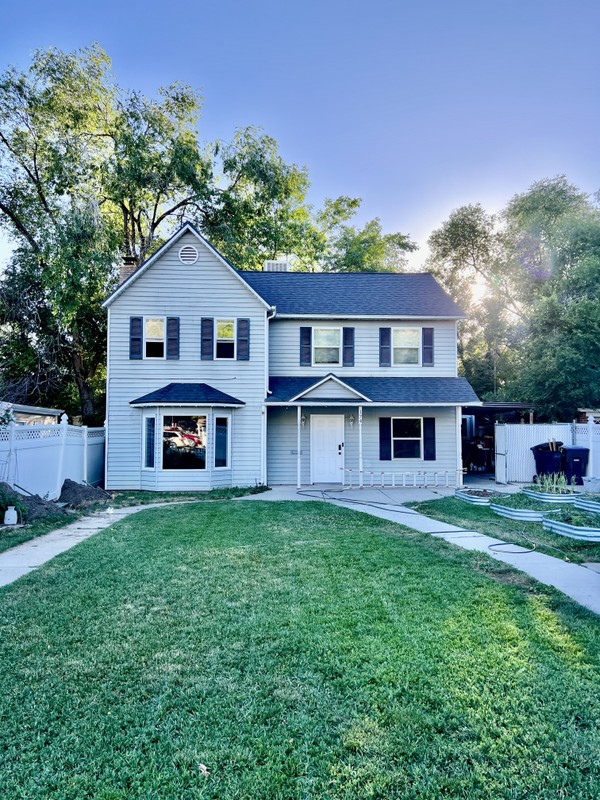 Provo House: 174 S 600 E