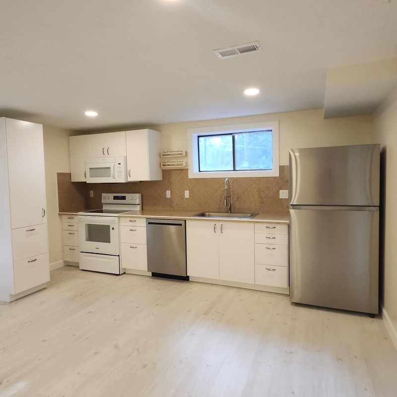 Layton Multiplex: 2779 Summerwood Dr
