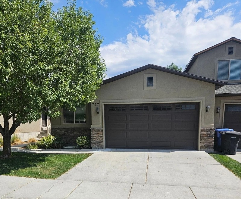 Smithfield Townhome: 772 S 150 E