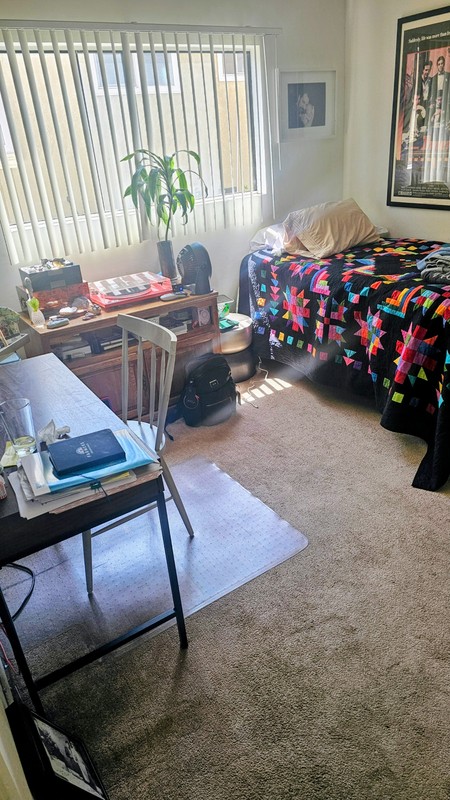 Sherman Oaks Single Room: 15023 Dickens St