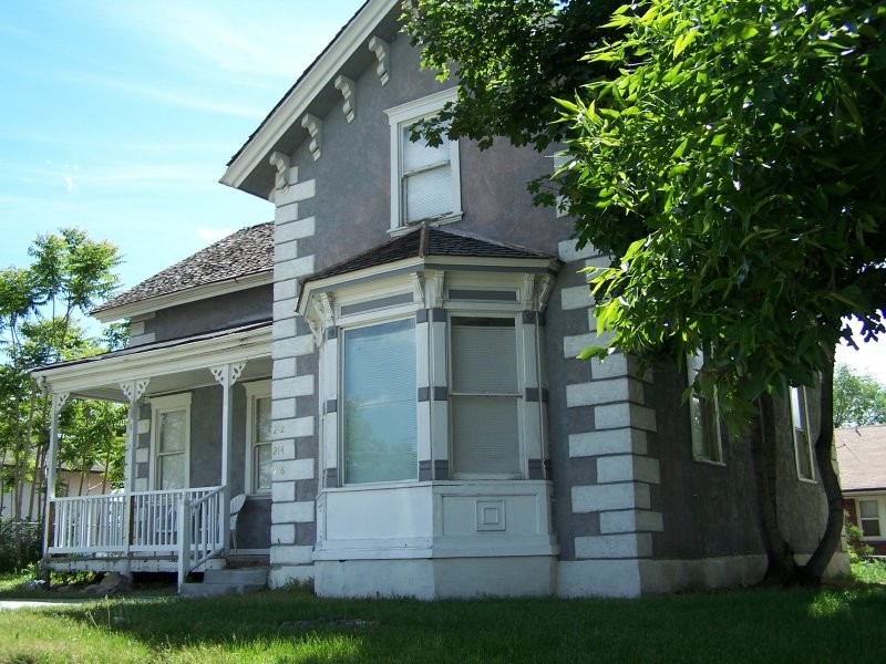 Provo Apartment: 214 S 100 W
