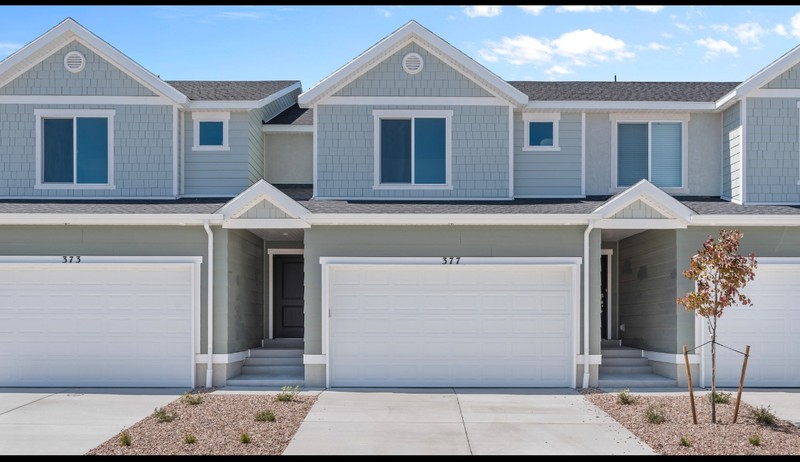 Saratoga Springs Townhome: 487 N Scuttlebutt Ln