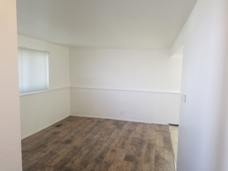 Tooele Townhome: 74 Park Ave