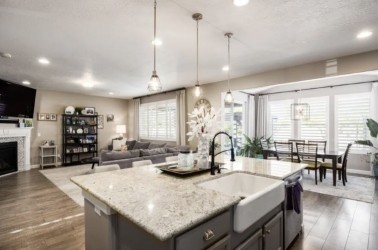 Herriman House: 12102 S Window Arch Ln