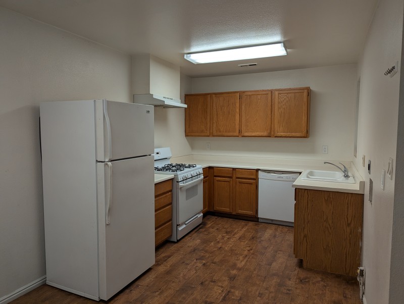 Payson Apartment: 247 N 200 E